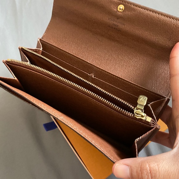 Louis Vuitton sarah wallet - Picture 10 of 11